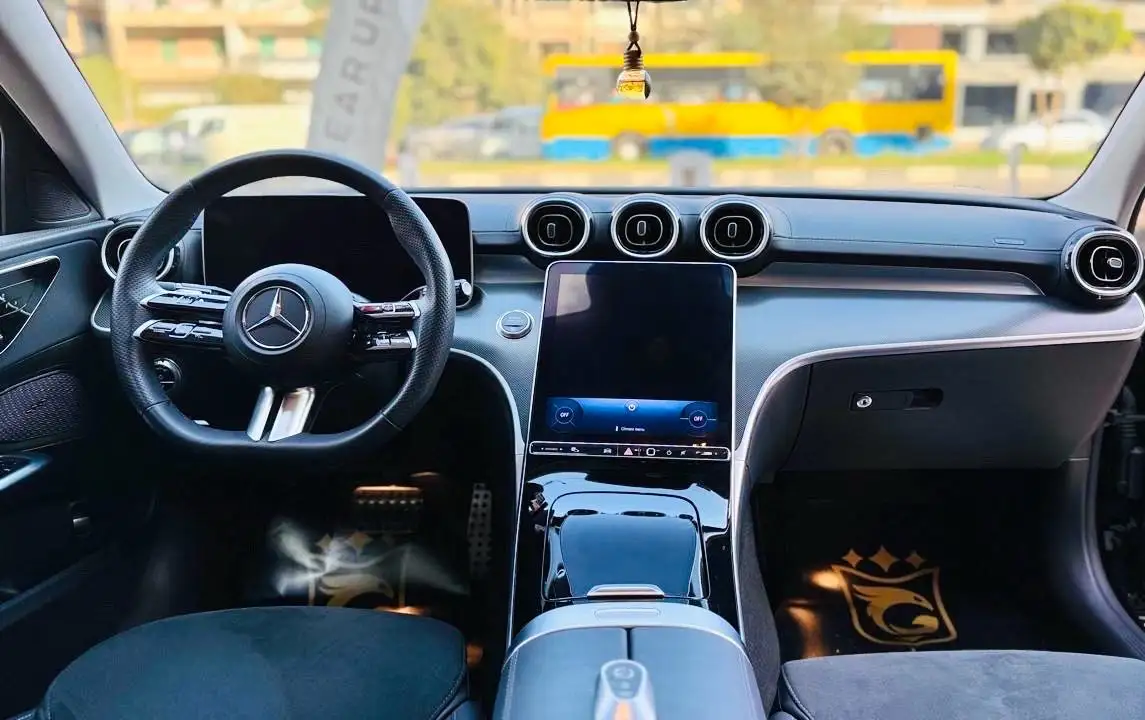Mercedes Benz C Class 2024