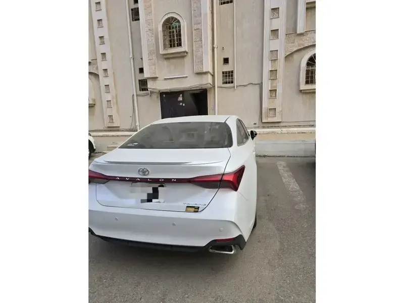 Toyota Avalon 2019