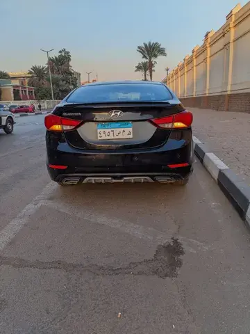 Hyundai Elantra 2016