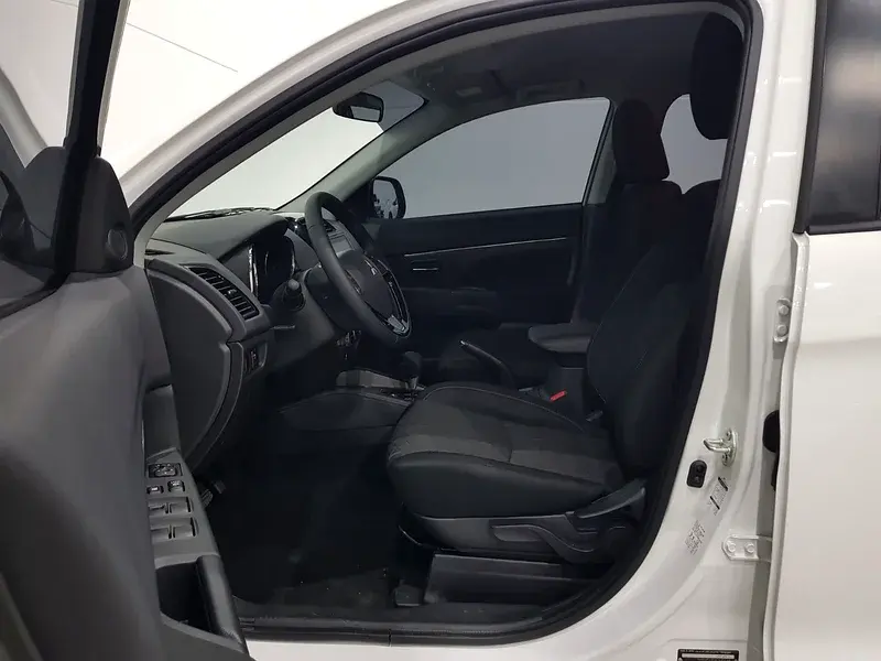 ميتسوبيشي ASX 2024