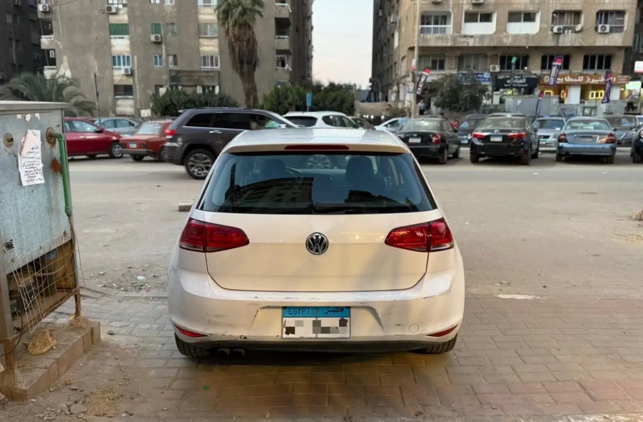 فولكس واجن جولف 2015