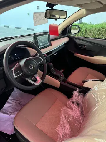 New Toyota Yaris 1.3L SE 2024