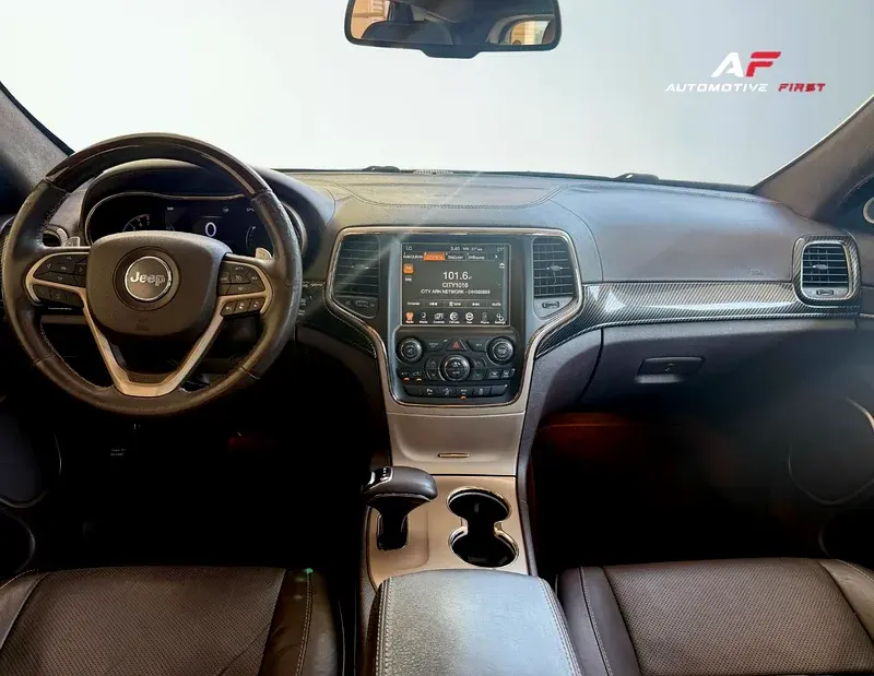 جيب جراند شيروكي 2014