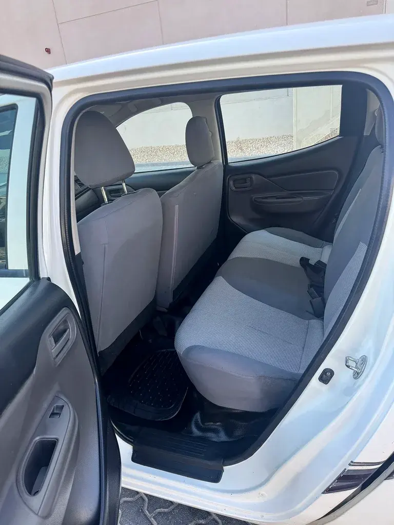 ميتسوبيشي L200 2016