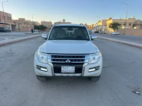 Mitsubishi Pajero 2018