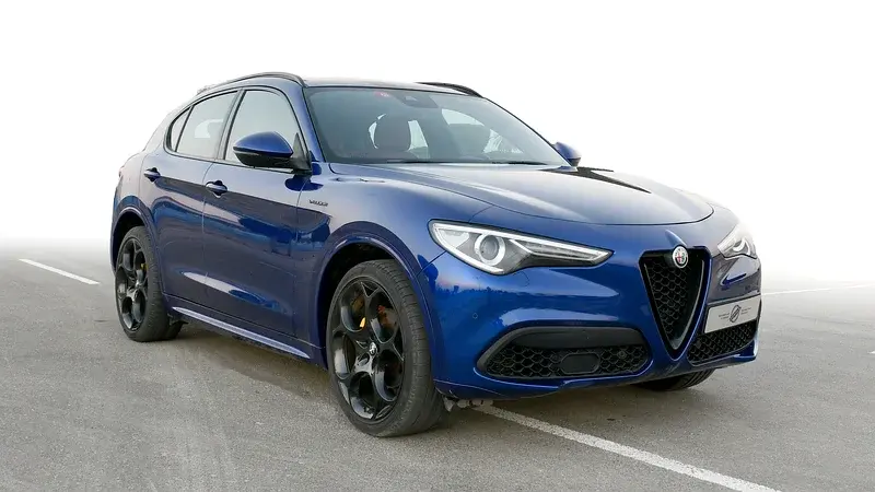 ألفا روميو ستيلفيو 2022