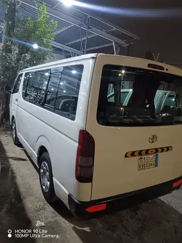 تويوتا هيلوكس 2010