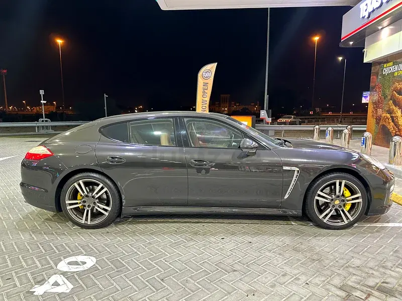 Porsche Panamera 2013