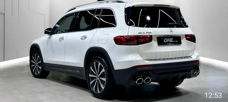مرسيدس بنز GLB Class 2022
