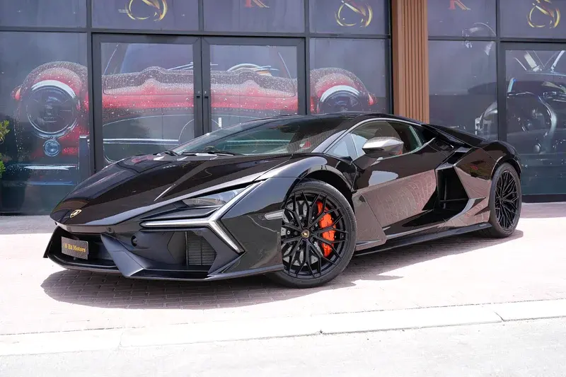 لامبورغيني ريفويلتو 2024