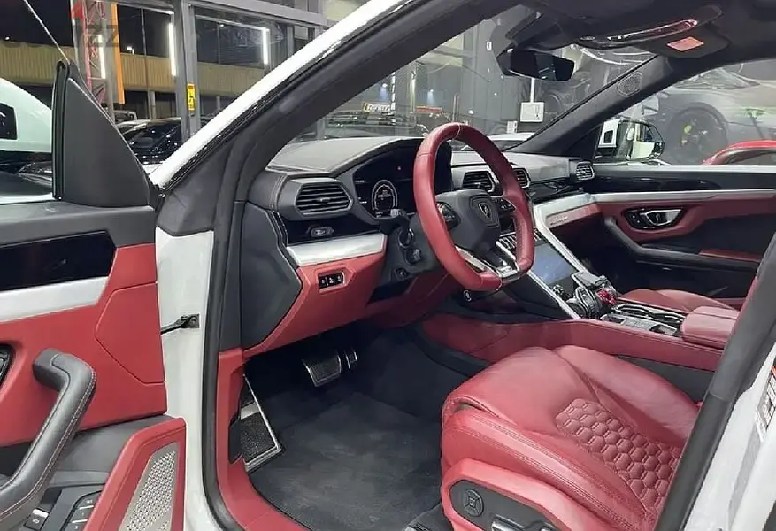 لامبورغيني اوروس 2019