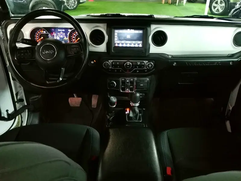 جيب رانجلر 2021