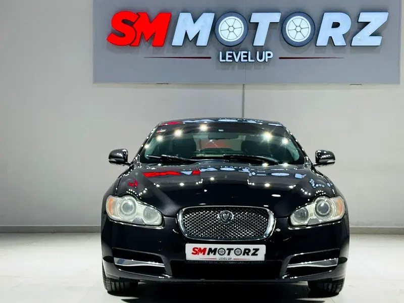Jaguar XF 2011