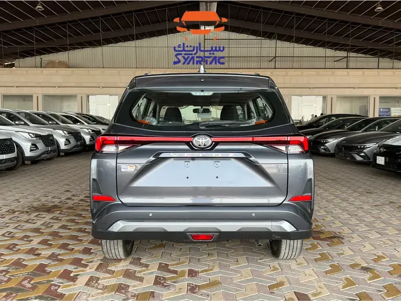 تويوتا فيلوز 2024 1.5 GLX بنزين كاش وتقسيط