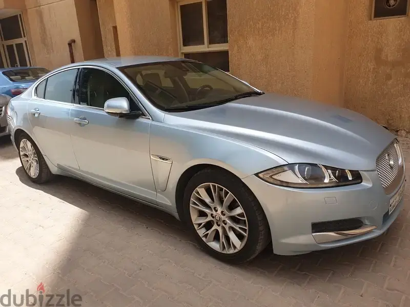 Jaguar XF 2012