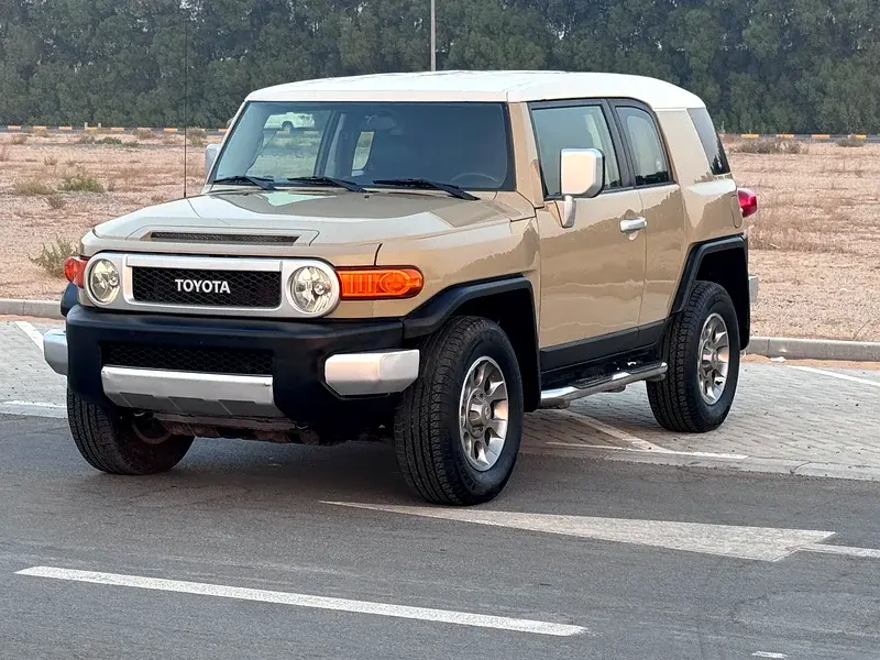 تويوتا اف جي كروزر 2013