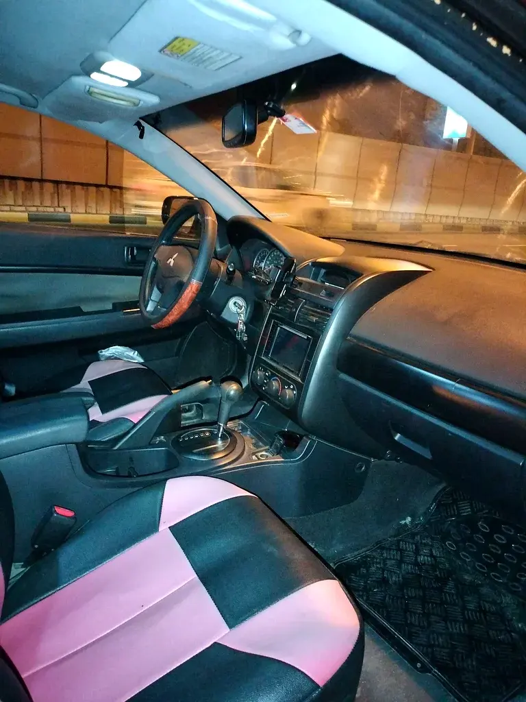 Mitsubishi Galant 2012