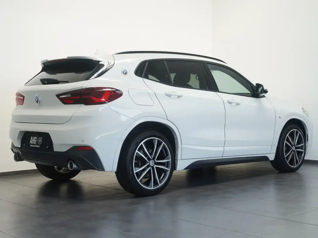 بي أم دبليو X1 2023