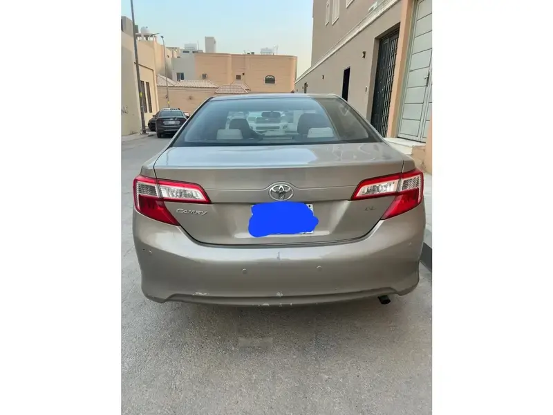 تويوتا كامري 2012