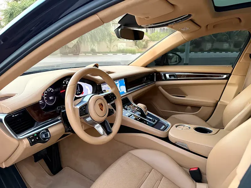 بورش باناميرا 2017