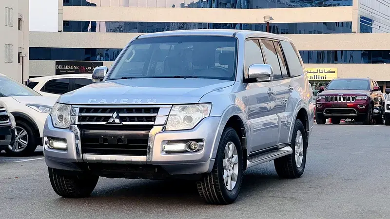 ميتسوبيشي باجيرو 2016