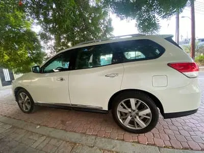 نيسان باثفايندر 2016