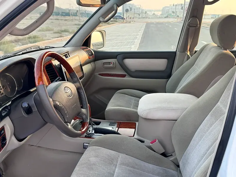 Toyota Land Cruiser 2005