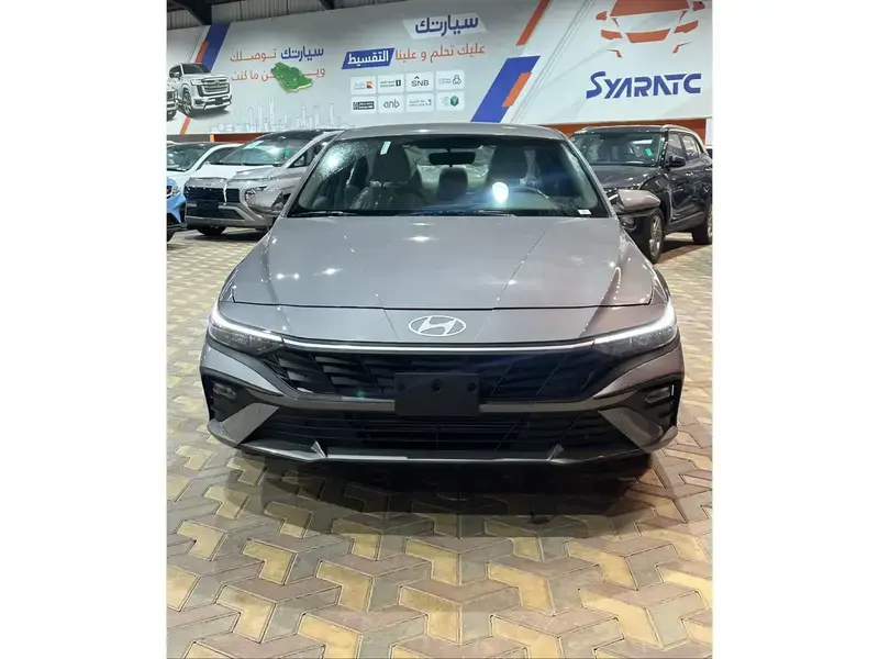 هيونداي إلنترا 2025 سمارت1.6