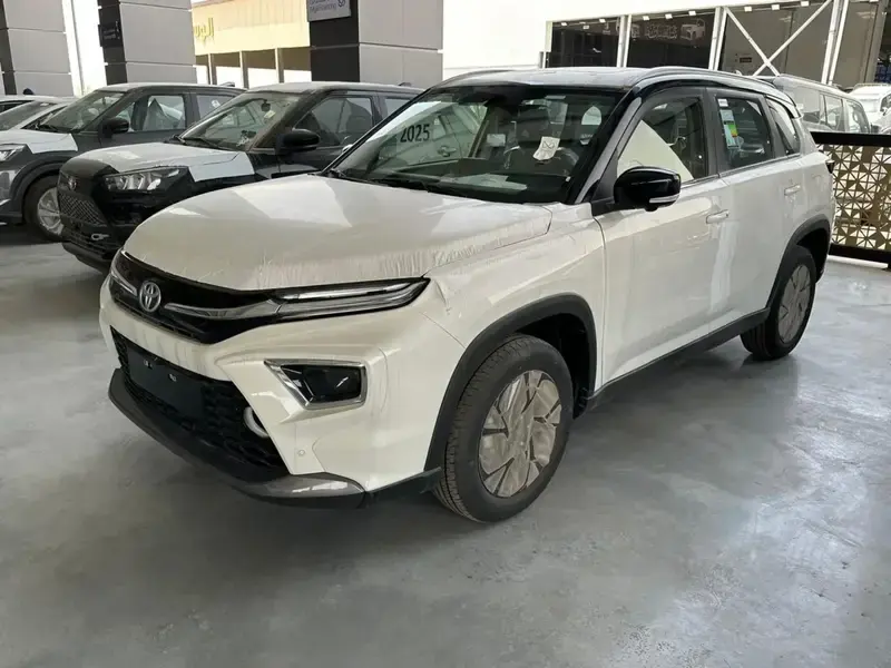 تويوتا أوربان كروزر 2025 URBAN CRUISER 1.5 SUV PETROL AUTOMATIC 4