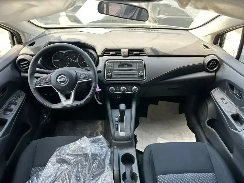 Nissan Sunny 2024