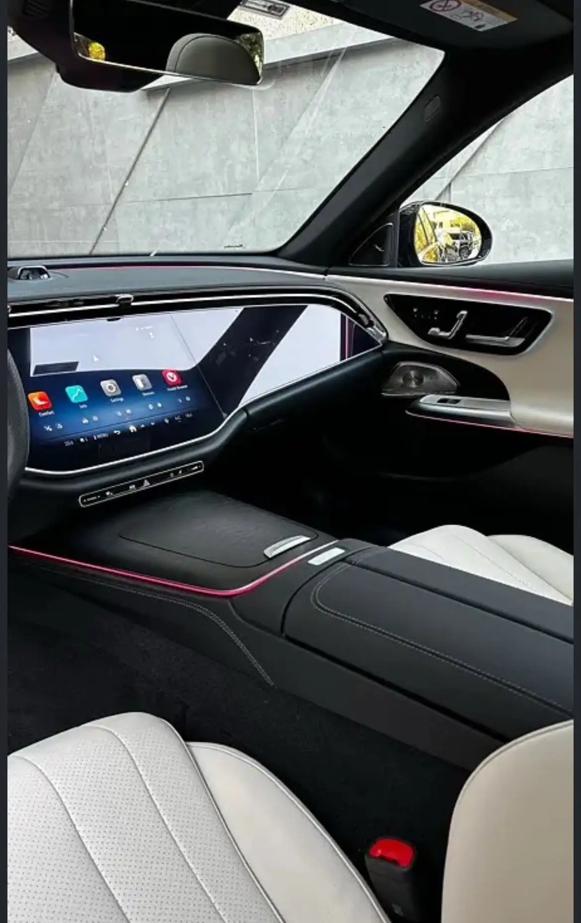 Mercedes Benz E Class 2024