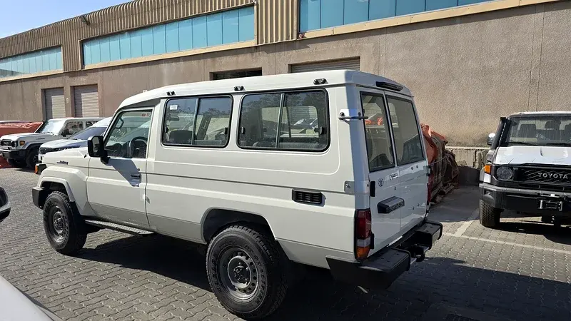 تويوتا لاند كروزر 70 2024