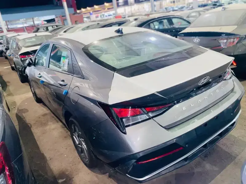 هيونداي إلنترا 2025 سمارت مكينة 1500 سي سي