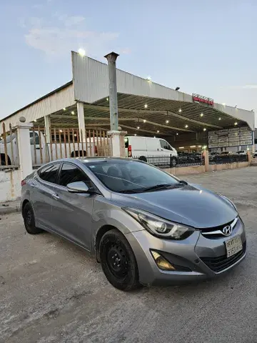 هيونداي إلنترا 2015