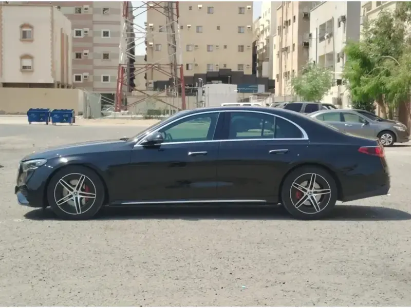 مرسيدس E 300 AMG-Line 2.0L twin turbo 4Matic 2024