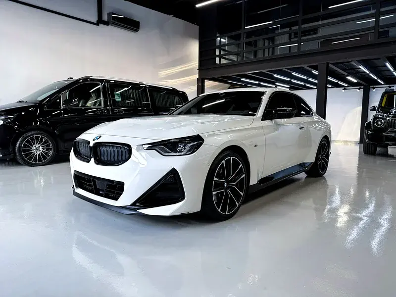 بي ام دبليو الفئة الثانية 2022