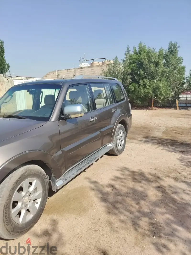 ميتسوبيشي باجيرو 2010