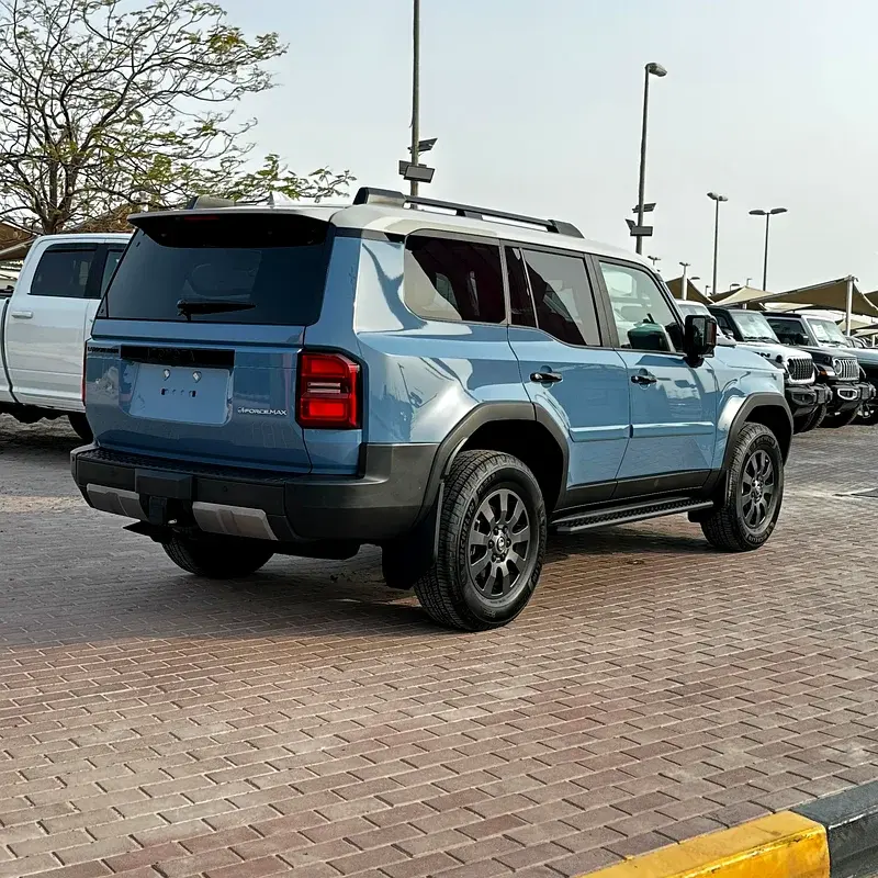 تويوتا برادو 2024