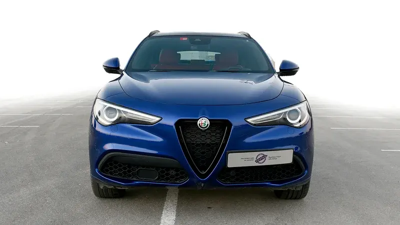 ألفا روميو ستيلفيو 2022