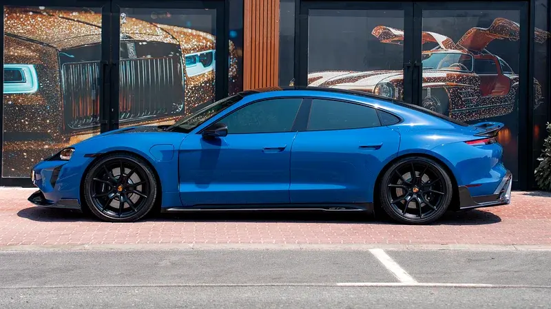 بورش تايكان 2022