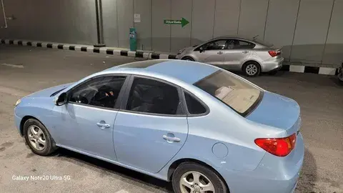 هيونداي إلنترا 2011