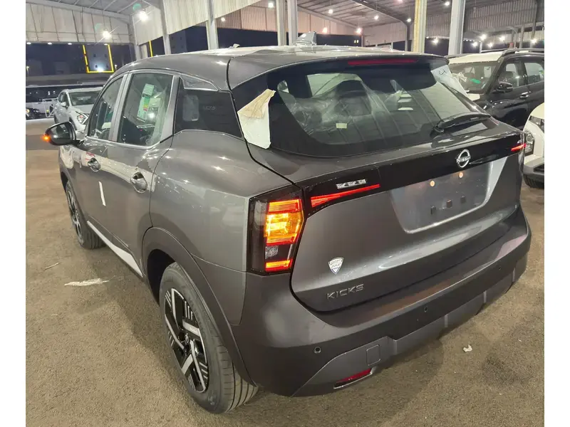 Nissan Kicks 2025