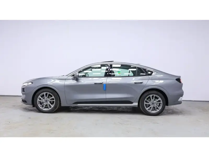 فورد توروس امبيانتي 2025