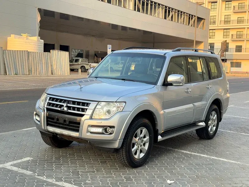 ميتسوبيشي باجيرو 2016