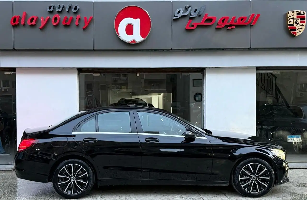 Mercedes Benz C Class 2019