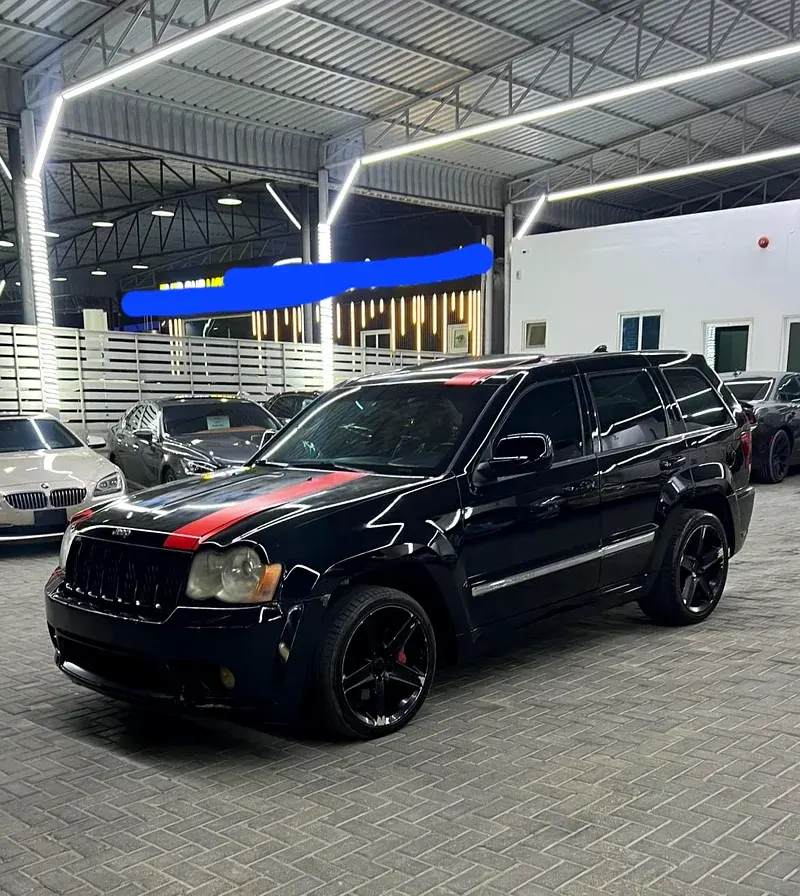 جيب جراند شيروكي 2010