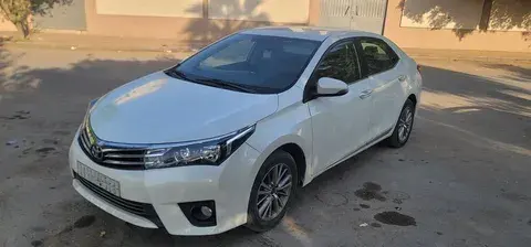 تويوتا كورولا 2015