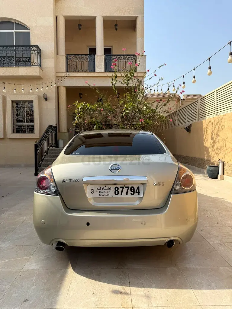 نيسان ألتيما 2010