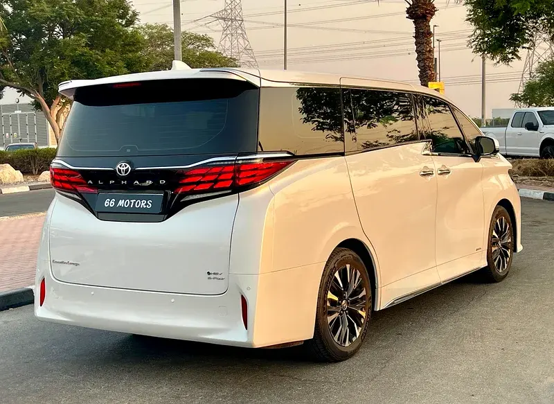 تويوتا ألفارد 2024