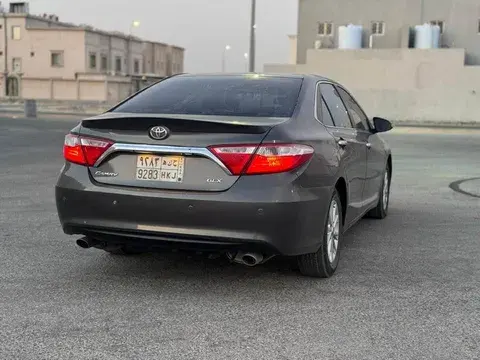 تويوتا كامري 2016